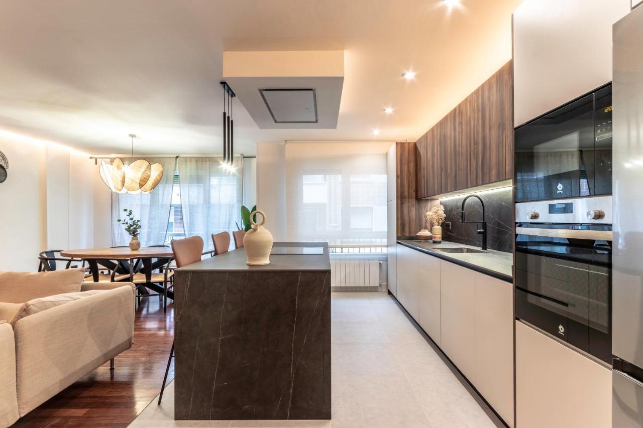 New! Lovely 4-Bedroom Loft In Bilbao Extérieur photo